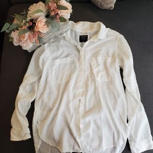 Abercrombie & Fitch White long sleeve